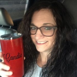 Meet your Posher, Candie